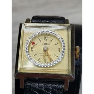 Vtg. Ladies Eden Swiss made wrist watch floating red second hand. Rotating Dial